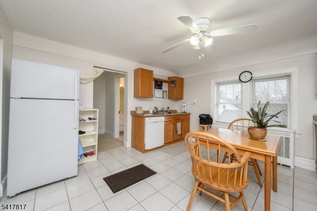 324 N 8Th Ave, Manville Boro, NJ 08835