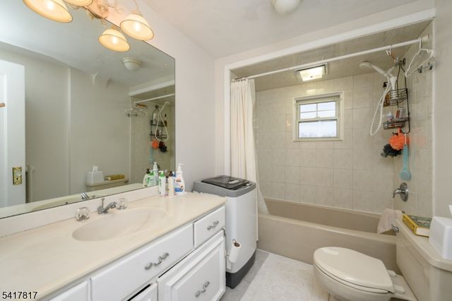 324 N 8Th Ave, Manville Boro, NJ 08835