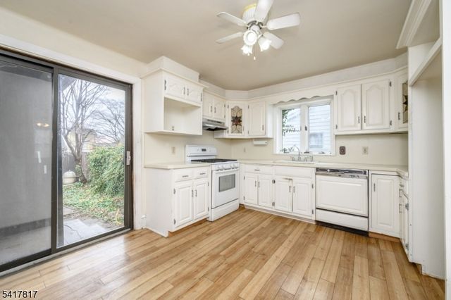 324 N 8Th Ave, Manville Boro, NJ 08835