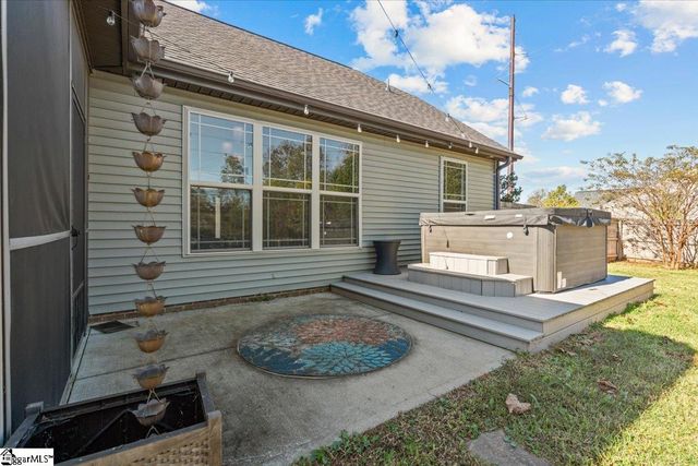 247 Finley Hill Court, Simpsonville, SC 29681