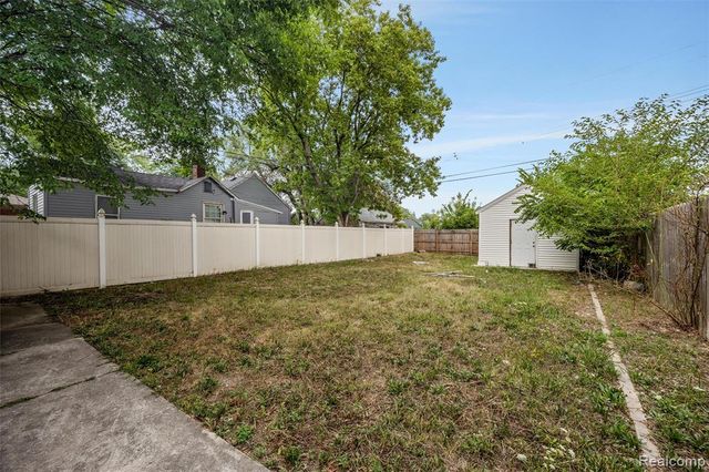 6380 Ashton Avenue, Detroit, MI 48228