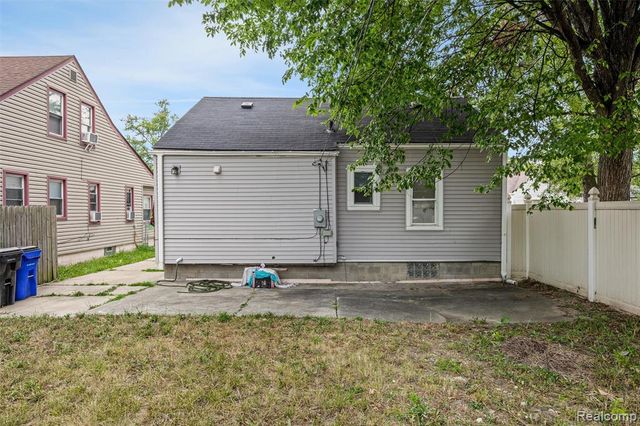 6380 Ashton Avenue, Detroit, MI 48228