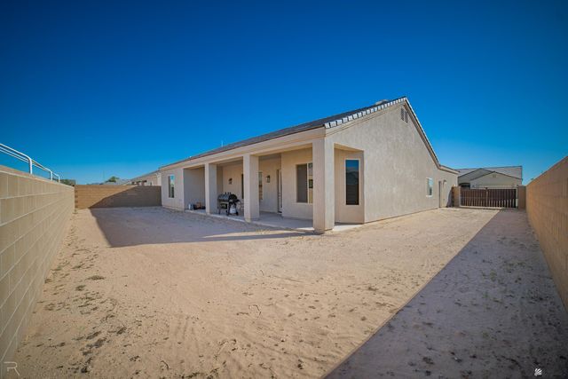 8464 E 37 Ln, Yuma, AZ 85365