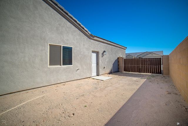 8464 E 37 Ln, Yuma, AZ 85365