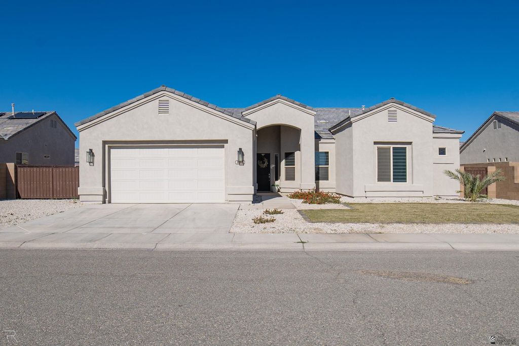8464 E 37 Ln, Yuma, AZ 85365