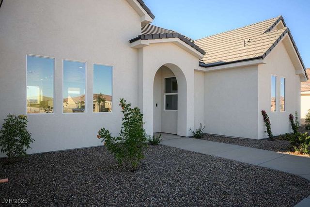 1573 Heights Drive, Logandale, NV 89021