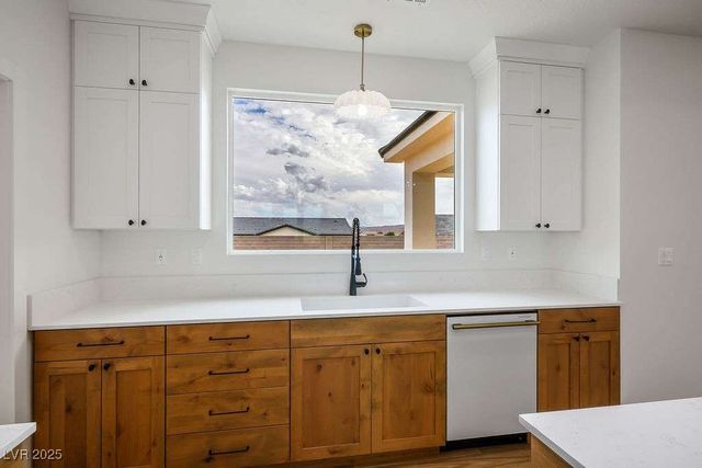 1573 Heights Drive, Logandale, NV 89021