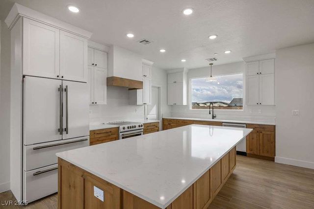 1573 Heights Drive, Logandale, NV 89021