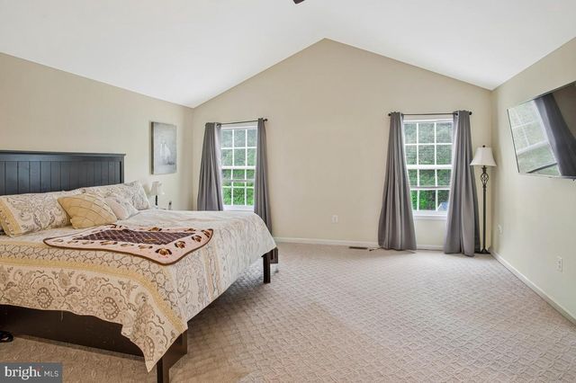 15 BURKE DR, Fredericksburg, VA 22406