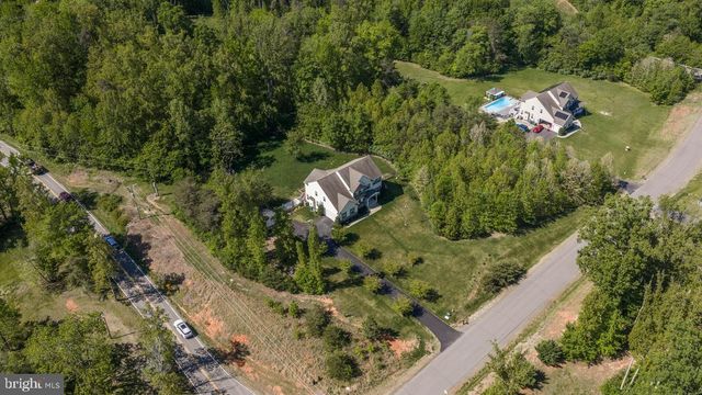 15 BURKE DR, Fredericksburg, VA 22406