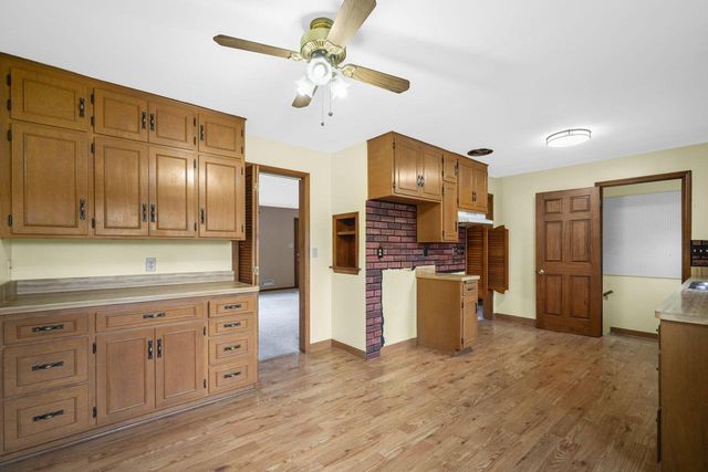 1405 Beverly LANE, West Bend, WI 53090
