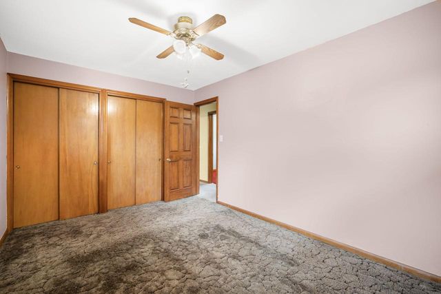 1405 Beverly LANE, West Bend, WI 53090