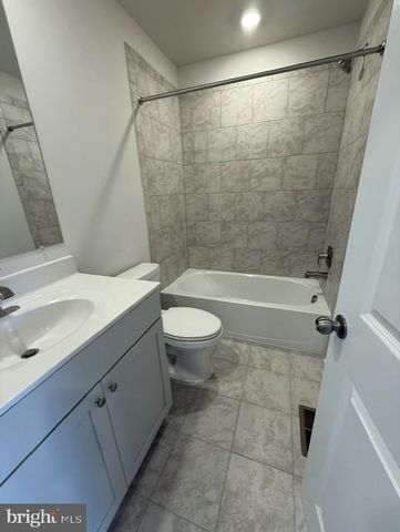 1811 SMITH ISLAND RD, Baltimore, MD 21244