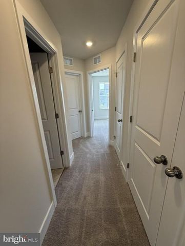 1811 SMITH ISLAND RD, Baltimore, MD 21244