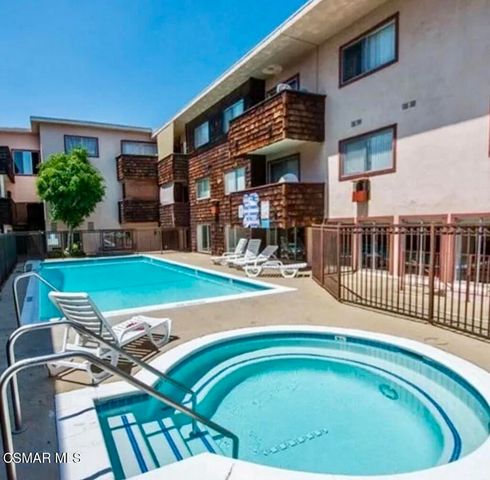 5400 Newcastle Avenue 68, Encino, CA 91316