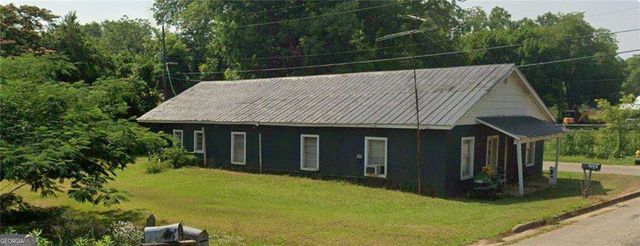 904 Ash Street NE, Dawson, GA 39842