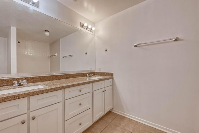 8299 Cambridge Street 1705, Houston, TX 77054