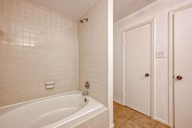 8299 Cambridge Street 1705, Houston, TX 77054