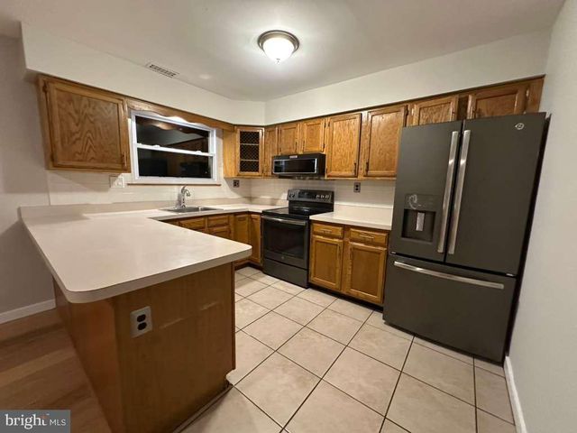 5 WOODMILL, Clementon, NJ 08021