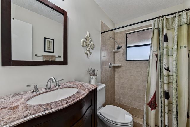 13 Bay Cedar Court, Royal Palm Beach, FL 33411
