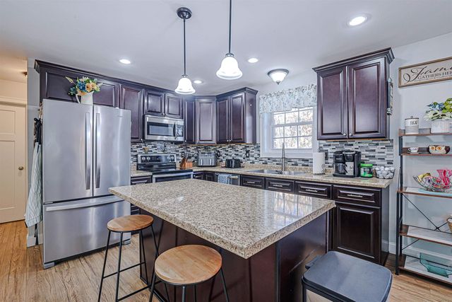 35 Reservoir Road, Meredith, NH 03253