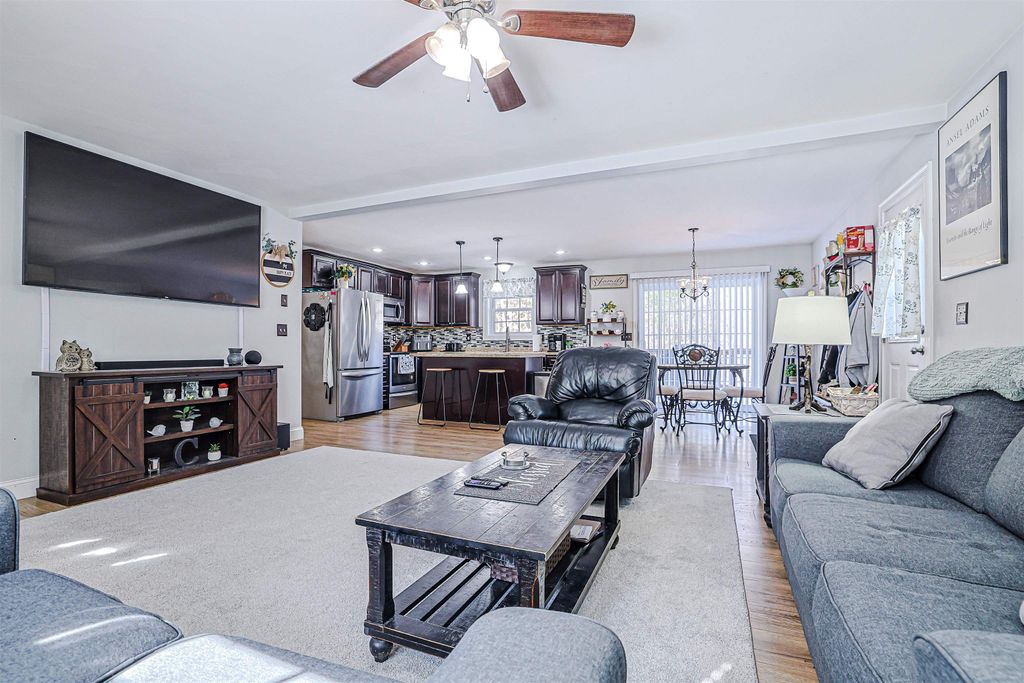 35 Reservoir Road, Meredith, NH 03253