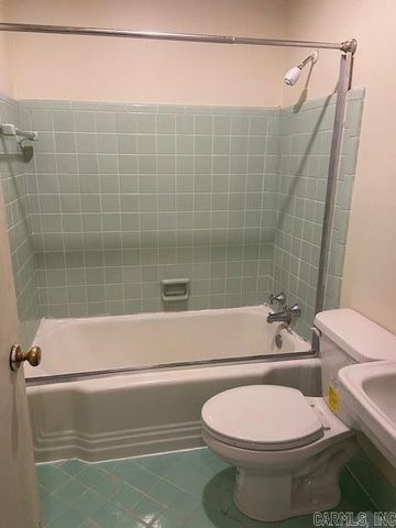 23 Point O Woods Drive, Little Rock, AR 72204