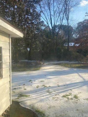 23 Point O Woods Drive, Little Rock, AR 72204