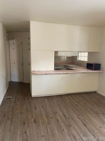 23 Point O Woods Drive, Little Rock, AR 72204