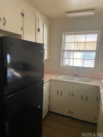 23 Point O Woods Drive, Little Rock, AR 72204