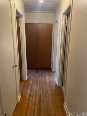 23 Point O Woods Drive, Little Rock, AR 72204