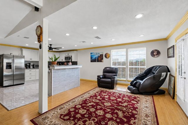 100 Countryside Drive, Arlington, TX 76014