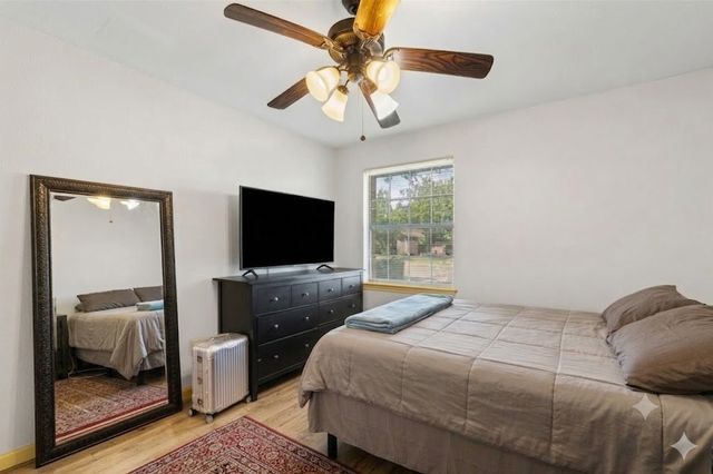 100 Countryside Drive, Arlington, TX 76014