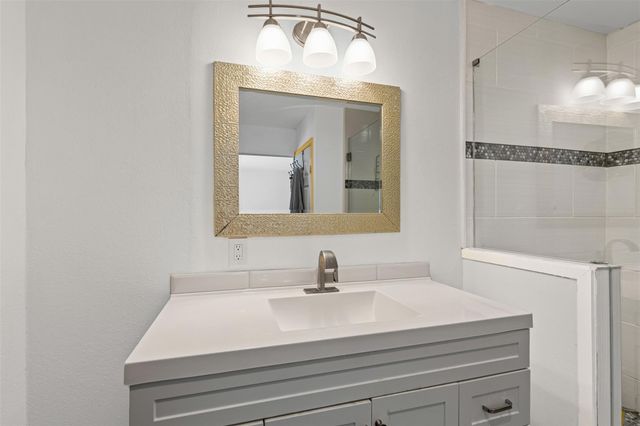 100 Countryside Drive, Arlington, TX 76014