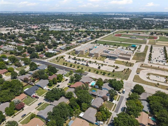 100 Countryside Drive, Arlington, TX 76014