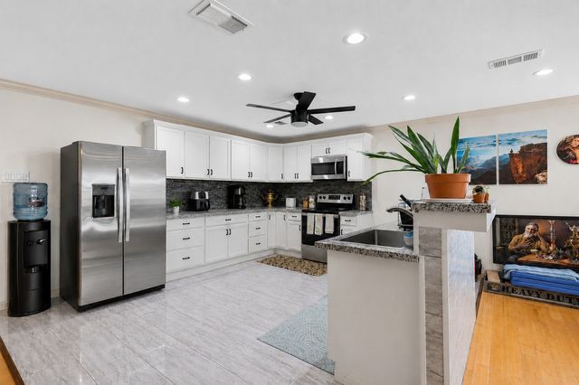 100 Countryside Drive, Arlington, TX 76014