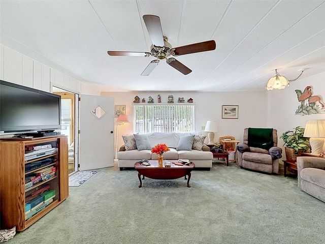 5206 WISTERIA CIRCLE, New Port Richey, FL 34653