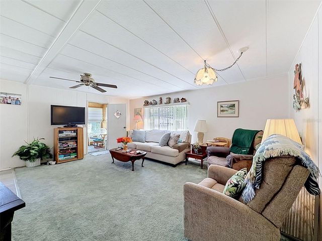 5206 WISTERIA CIRCLE, New Port Richey, FL 34653