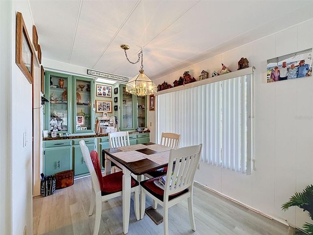 5206 WISTERIA CIRCLE, New Port Richey, FL 34653