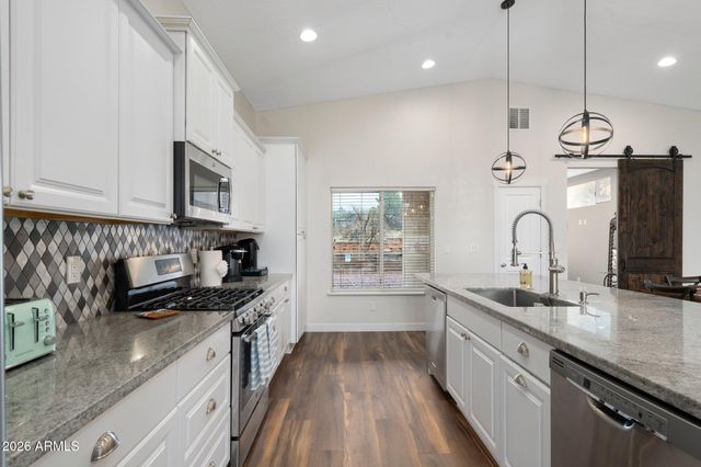 9 MONTAZONA Trail, Sedona, AZ 86351