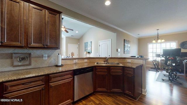 2005 Leighton Drive, Greenville, NC 27834