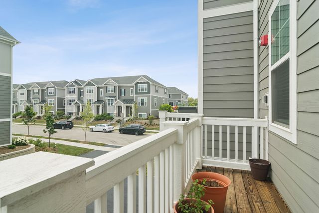 2237 Glacier Street, Mundelein, IL 60060