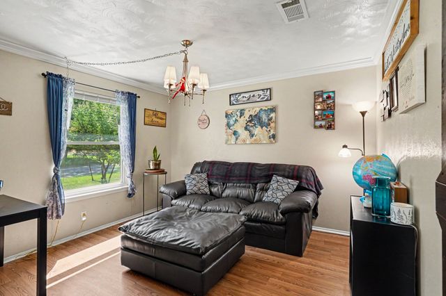 144 NW Jill Ann Drive, Burleson, TX 76028
