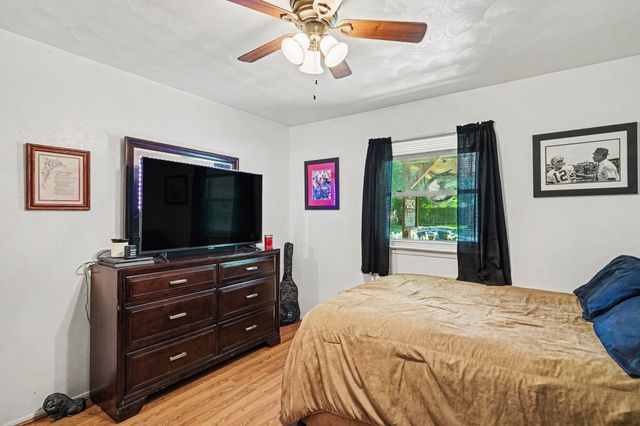 144 NW Jill Ann Drive, Burleson, TX 76028