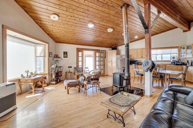 745a Applewood Road, Honeydew, CA 95545