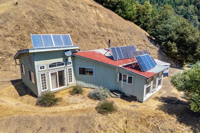 745a Applewood Road, Honeydew, CA 95545