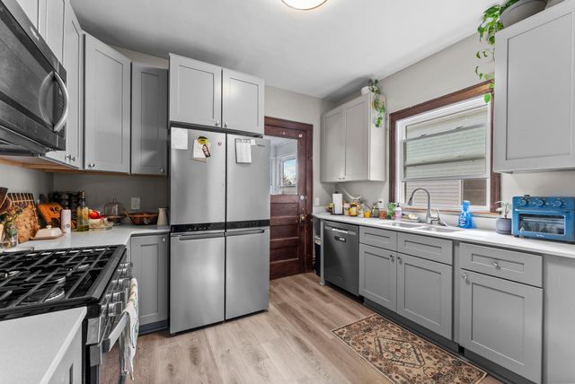 1038 16th Avenue SE, Minneapolis, MN 55414