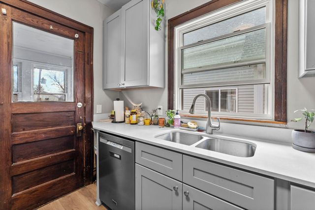 1038 16th Avenue SE, Minneapolis, MN 55414