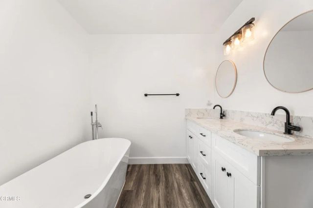 7637 Radford Avenue, Los Angeles, CA 91605