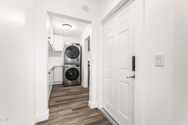 7637 Radford Avenue, Los Angeles, CA 91605